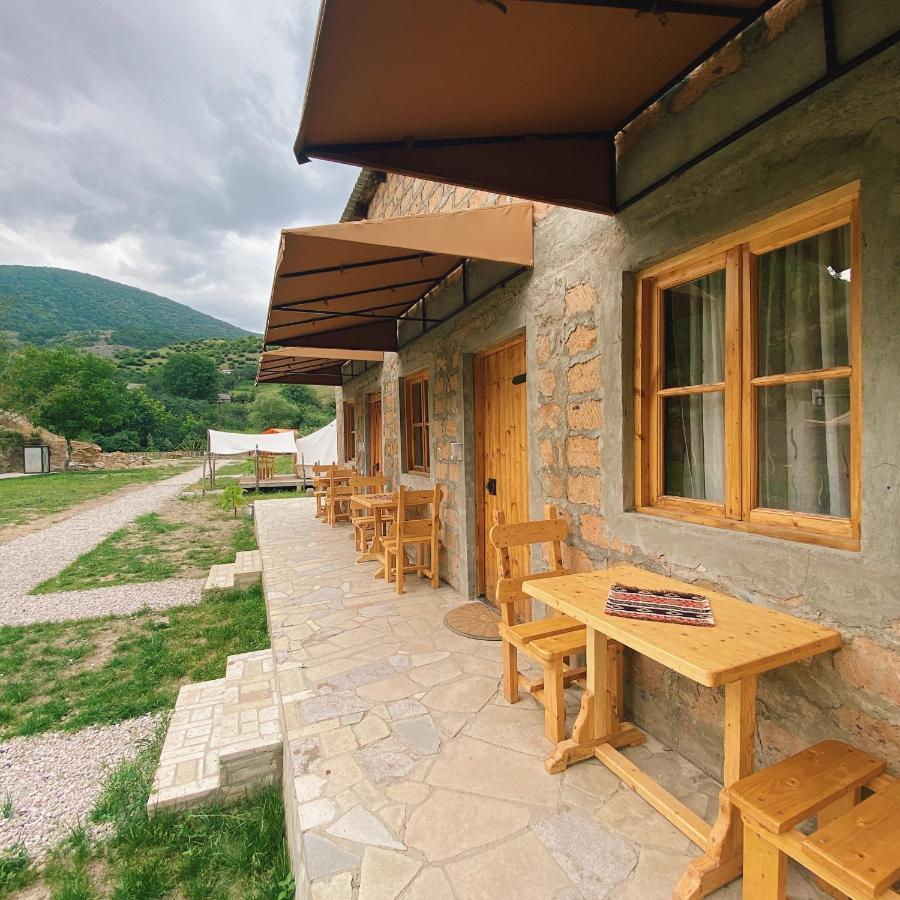 Hovek Guest House Dilidjan Extérieur photo
