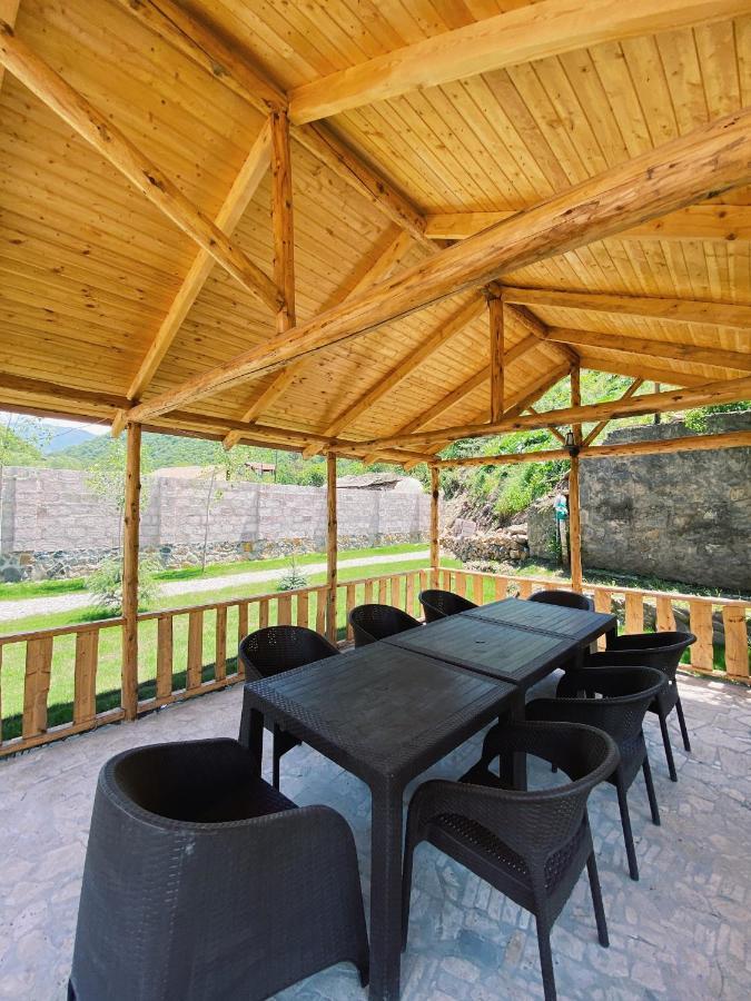 Hovek Guest House Dilidjan Extérieur photo