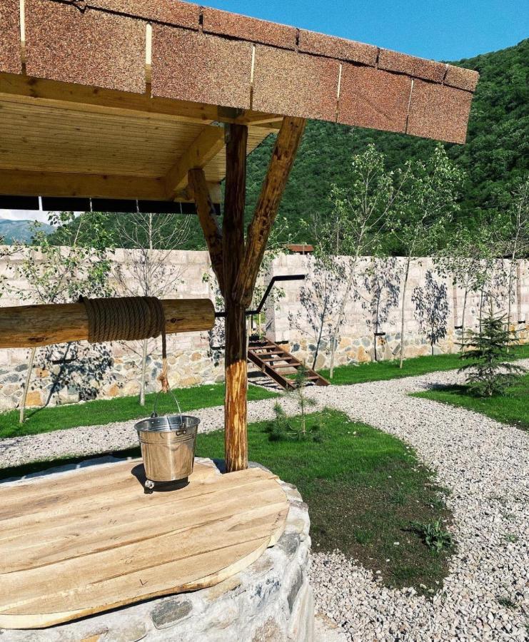 Hovek Guest House Dilidjan Extérieur photo