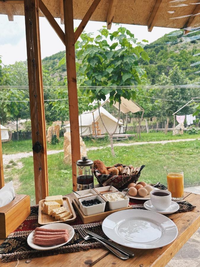 Hovek Guest House Dilidjan Extérieur photo