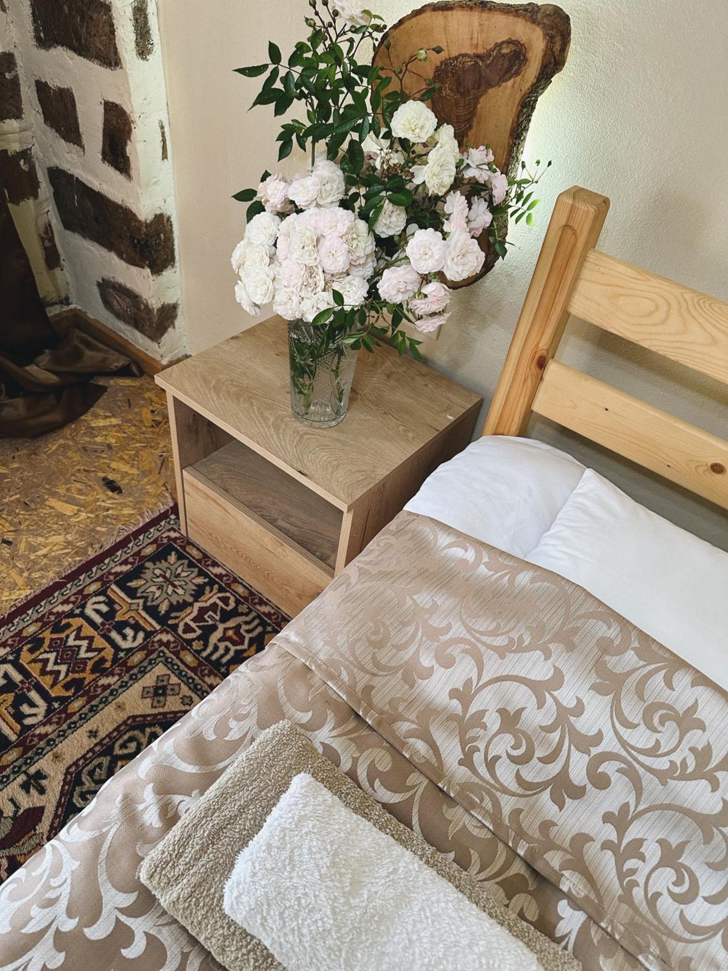 Hovek Guest House Dilidjan Extérieur photo